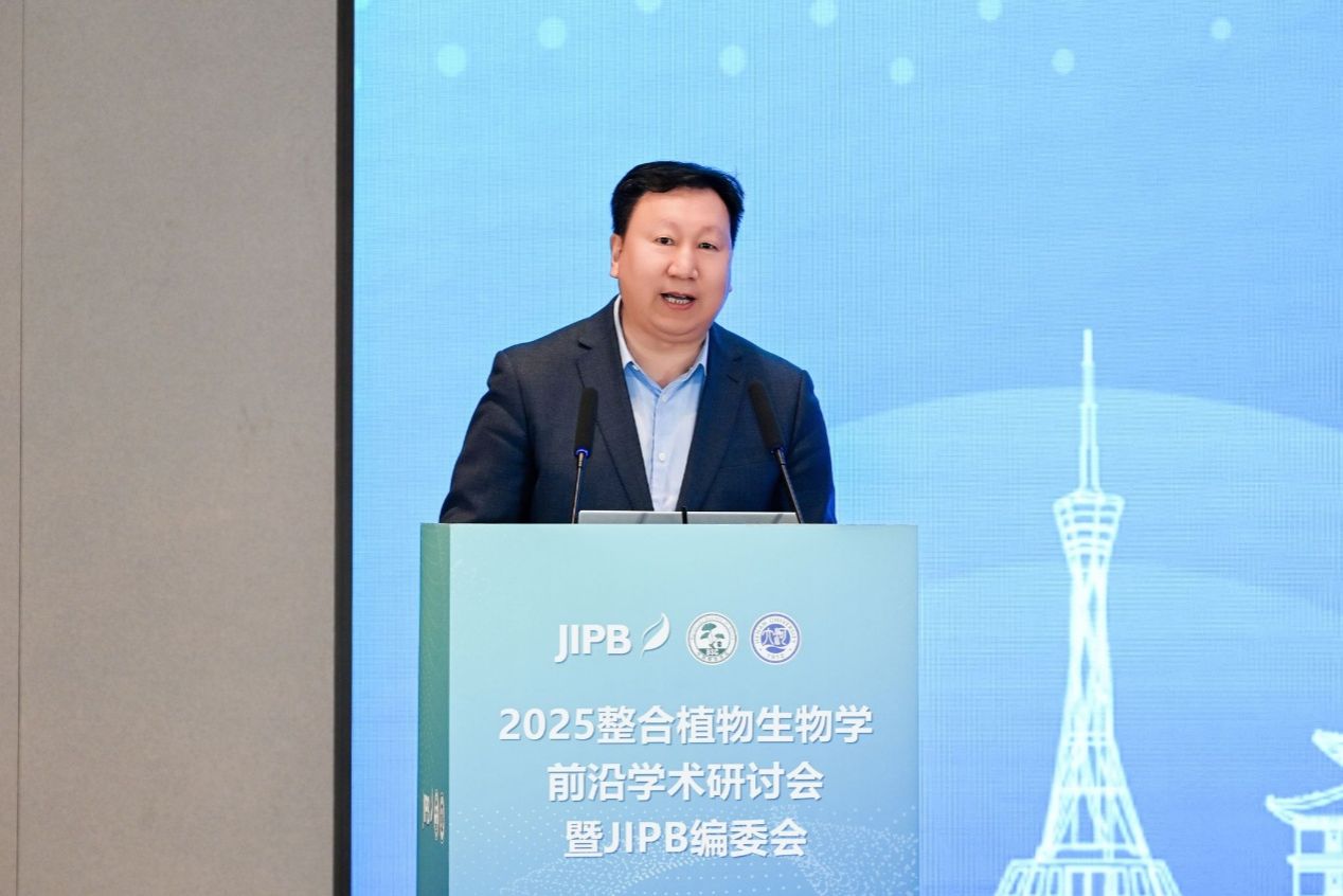https://news.henu.edu.cn/__local/3/B0/36/6D9FB5B096B05EB472DDDB0AB54_6B8B86E9_4B0F9.jpg